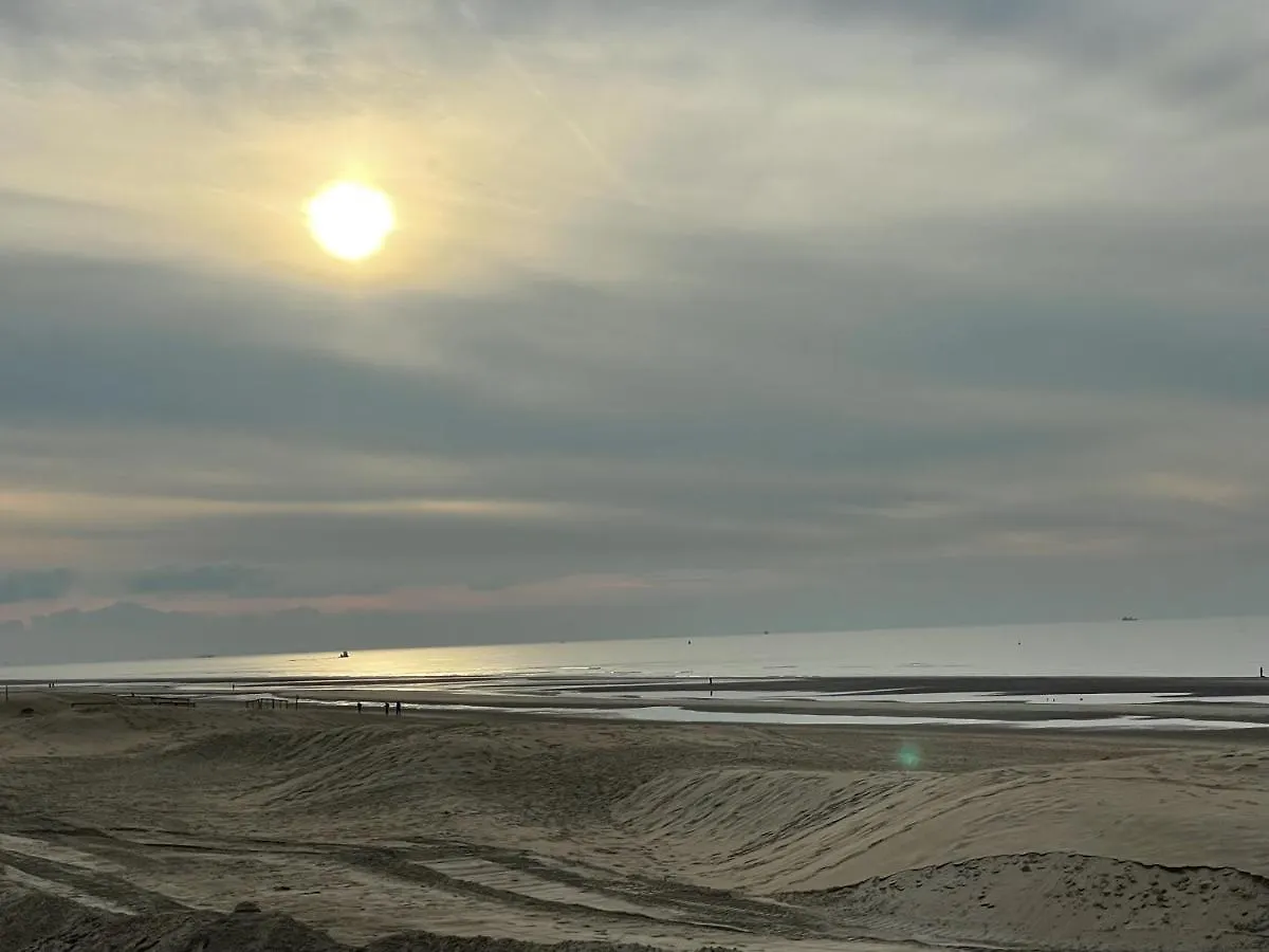 Apartment Belgian Beach House - The Hamptons Middelkerke